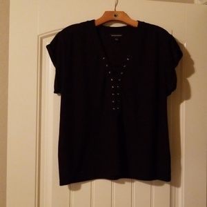 Lace up short sleeve
